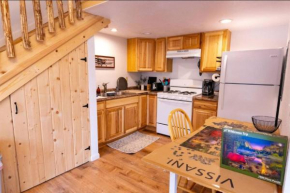 King Salmon Suite, Cabin 4 at Lower Kenai Lodge